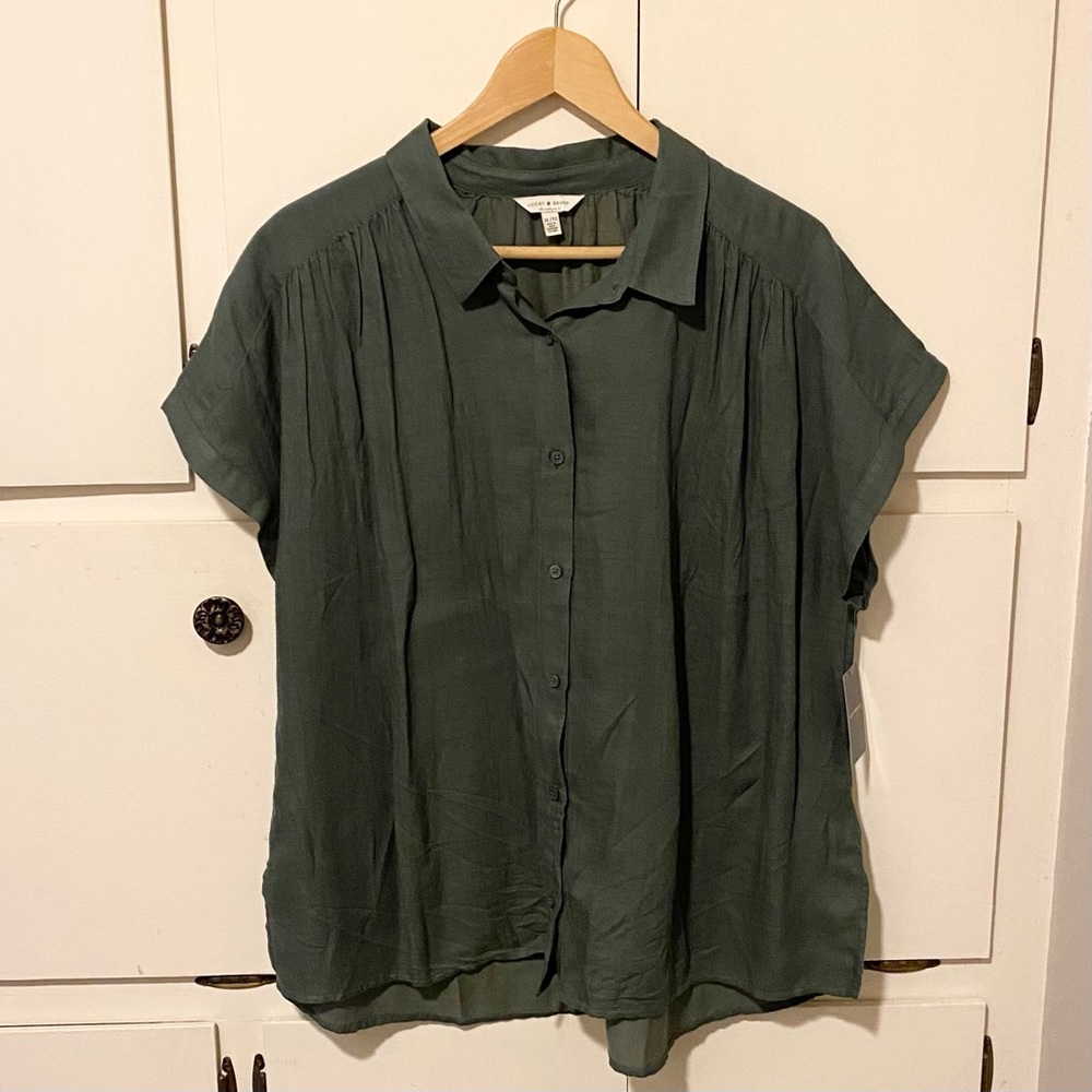 NWT Lucky Brand Green Camp Top - XL